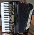 /album/galeria-de-fotos/acordeon-p-soprani-em-pe-jpg/